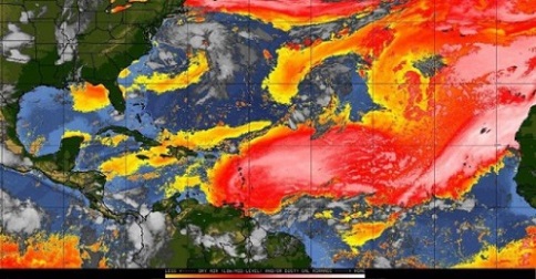 Nubes de polvos del Sahara Occidental impactan sobre el Caribe.