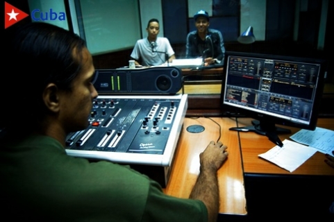 Emisora municipal de Santiago de Cuba CMKW,Radio Mambí
