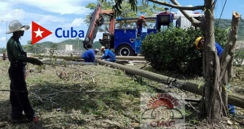 Precisa ETECSA-Santiago cada detalle en la recuperación tras desastres naturales. Foto: Keyttia Sánchez Menéndez